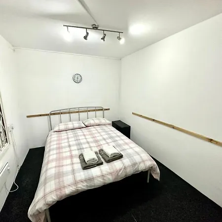 Short Walk To Regent Park, Private Room, Amazing Location B